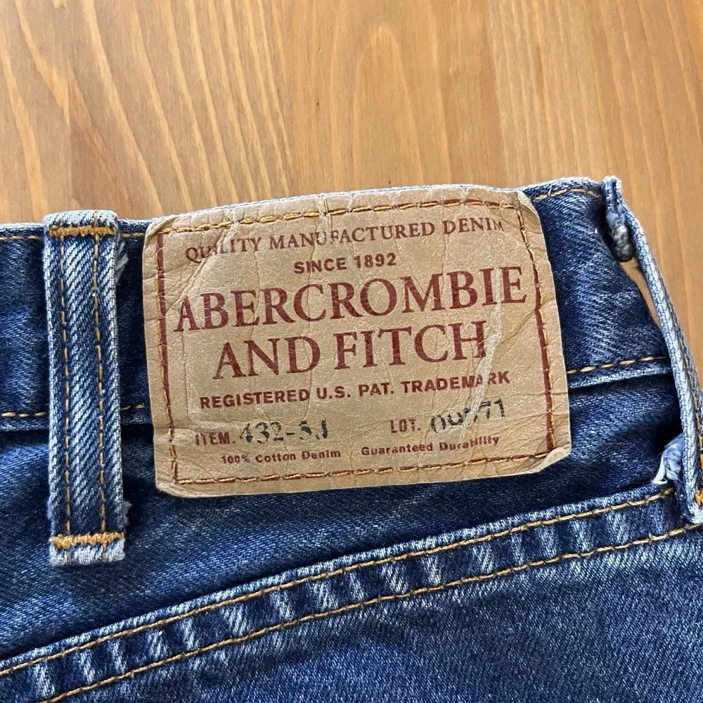 Vintage Abercrombie & Fitch jeans Men's 32X29 blue Straight leg Made In USA